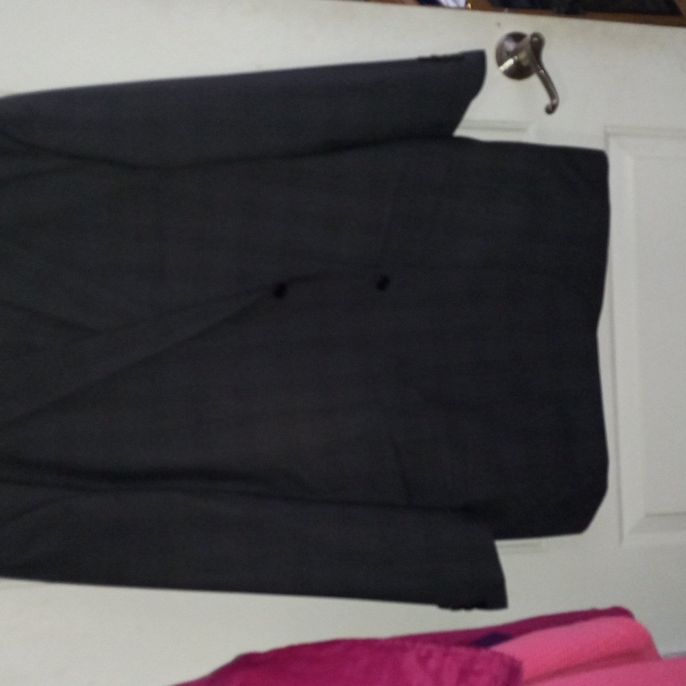Lineage New York Suit (54L/49W